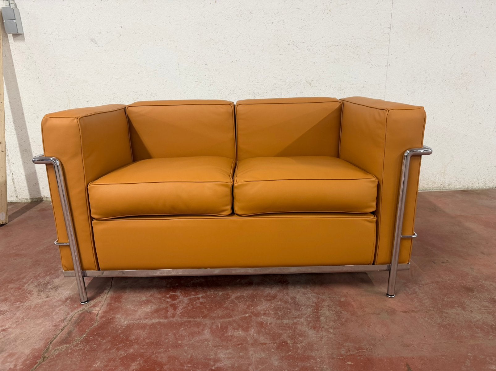 Originele Cassina 2zit Le Corbusier Lc2  in NIEUWSTAAT !!, Ophalen of Verzenden, Leer, Sede b&b italia artifort knoll vitra togo edra mah jong leolux