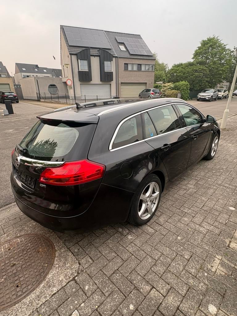 Opel insignia sport tourer  euro 5, Autos, Euro 5, Achat, Diesel, Particulier