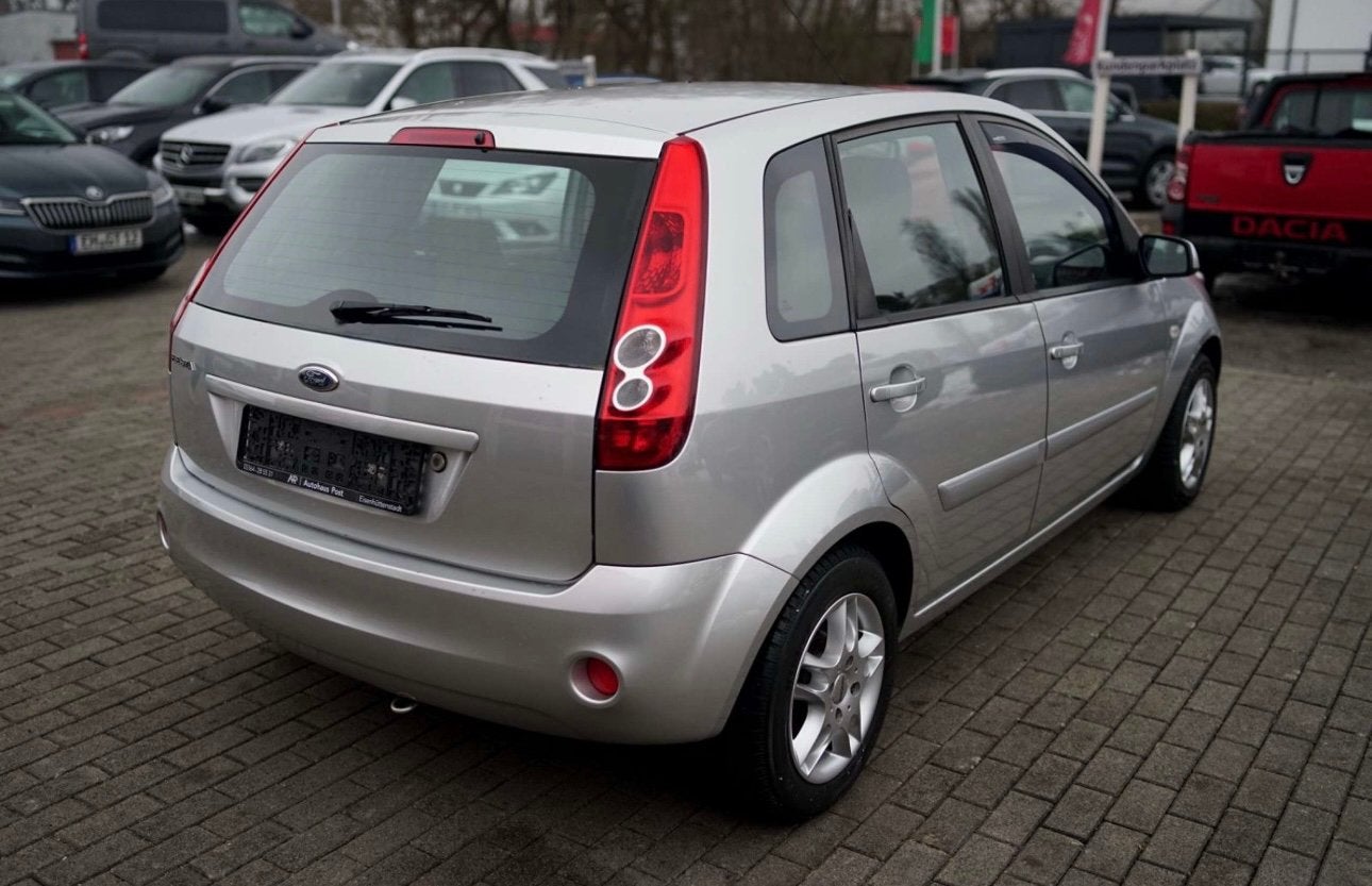 Ford fiesta met keuring verkoop en garantie, Voorwielaandrijving, Stof, 4 cilinders, Bedrijf