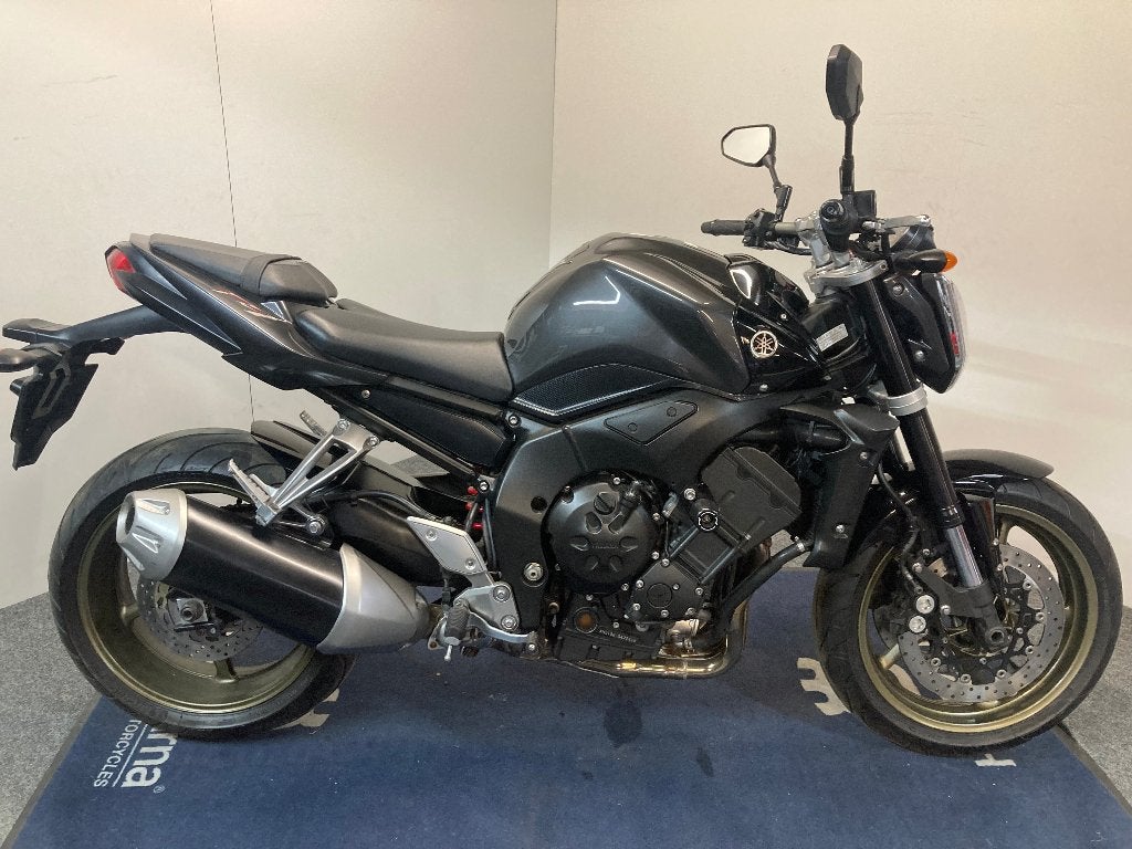 Yamaha FZ 1 MY'11 réf. LS 3360, Motos, Motos | Yamaha, Entreprise, Naked bike, plus de 35 kW, 4 cylindres, Permis Moto A, Manuelle