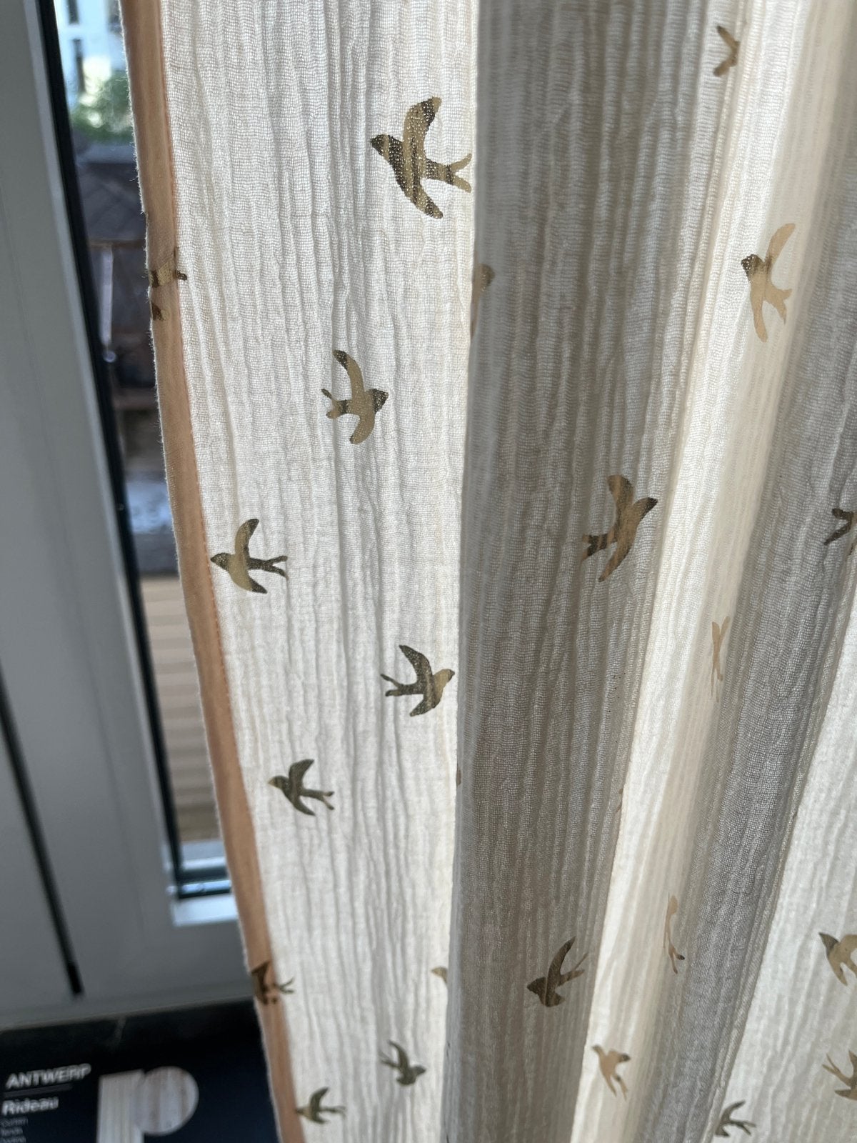Crèmekleurige - Lichtroze gordijnen Maisons du monde, Ophalen of Verzenden, Zo goed als nieuw