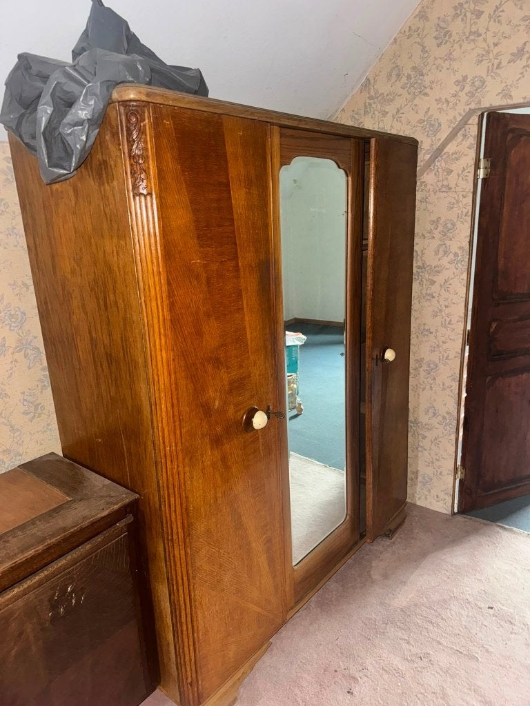 Vintage houten kledingkast met spiegel, Ophalen