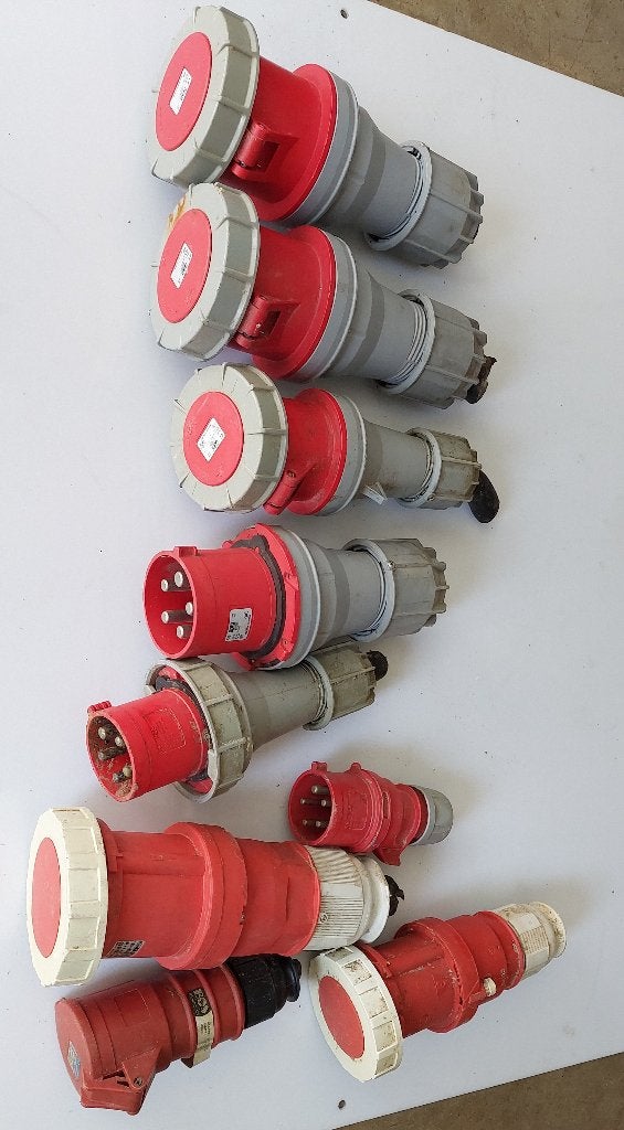 Gros Lot de Prises & Connecteurs CEE Industriels 125A 63A, Bricolage & Construction, Électricité & Câbles, Comme neuf, Prise de courant