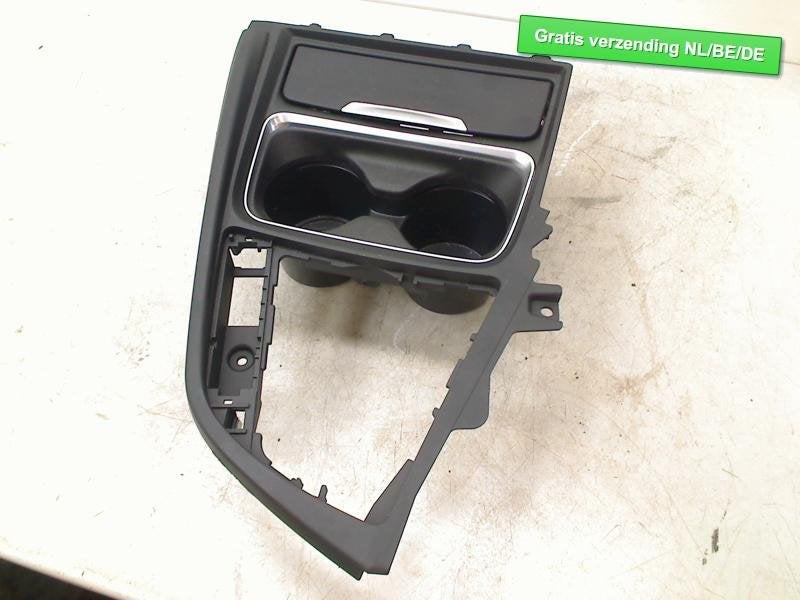 MIDDENCONSOLE BMW 3 serie Touring (F31) (01-2012/06-2019), Gebruikt, BMW, Petuelring 130
80809  München, DE, Bayerische Motoren Werke AG