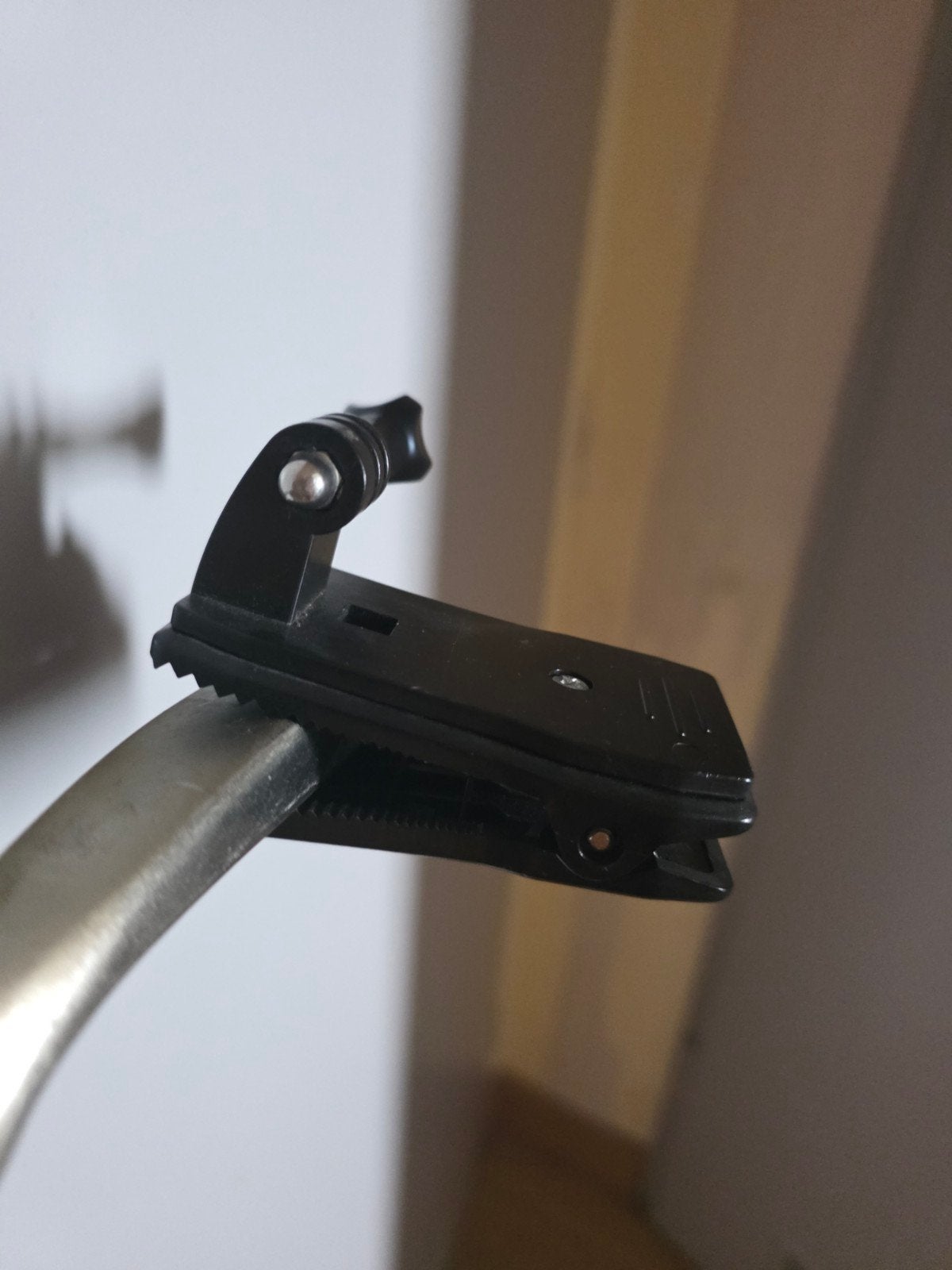 Bevestigingsclip voor GoPro/sportcamera — 9,90€ 
Knijp, Audio, Tv en Foto, Ophalen of Verzenden, Zo goed als nieuw, GoPro