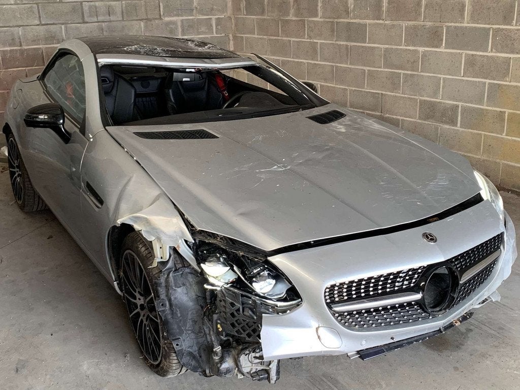 Mercedes-Benz SLK SLC180 MOTEUR DEMARRE / AIRBAGS OK / NON D, Autos, Cuir, Argent ou Gris, Achat, Boîte manuelle