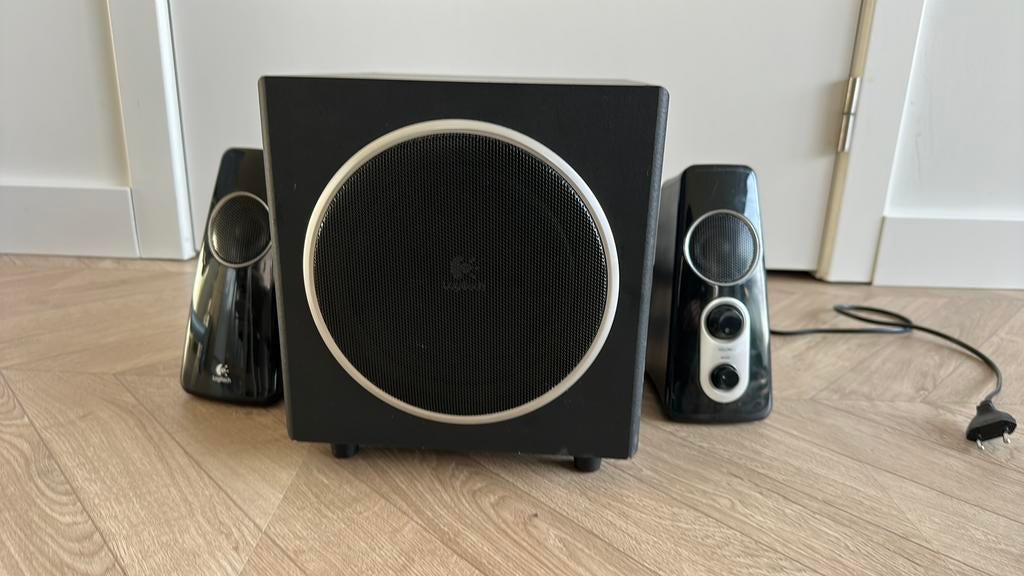 box tv pc, Enlèvement ou Envoi, Comme neuf