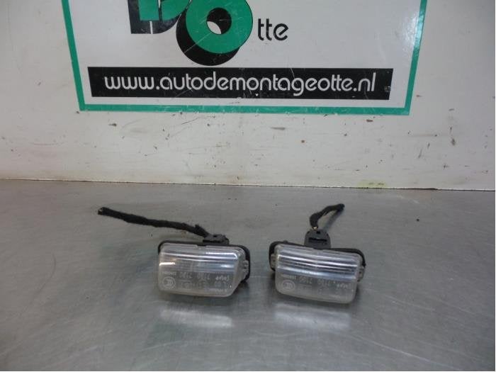 Eclairage immatriculation d'un Peugeot 307 (307 01-), -, Utilisé, -, Peugeot