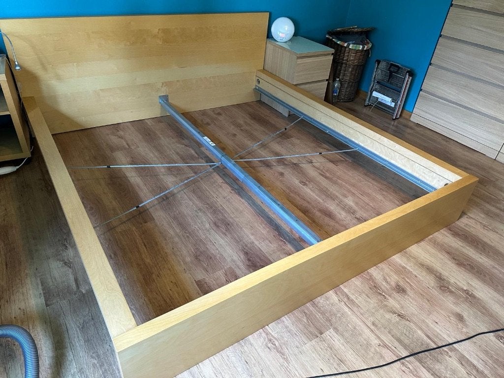 Cadre de lit Ikea Malm 180cm x 200cm, Maison & Meubles, Chambre à coucher | Lits, Enlèvement