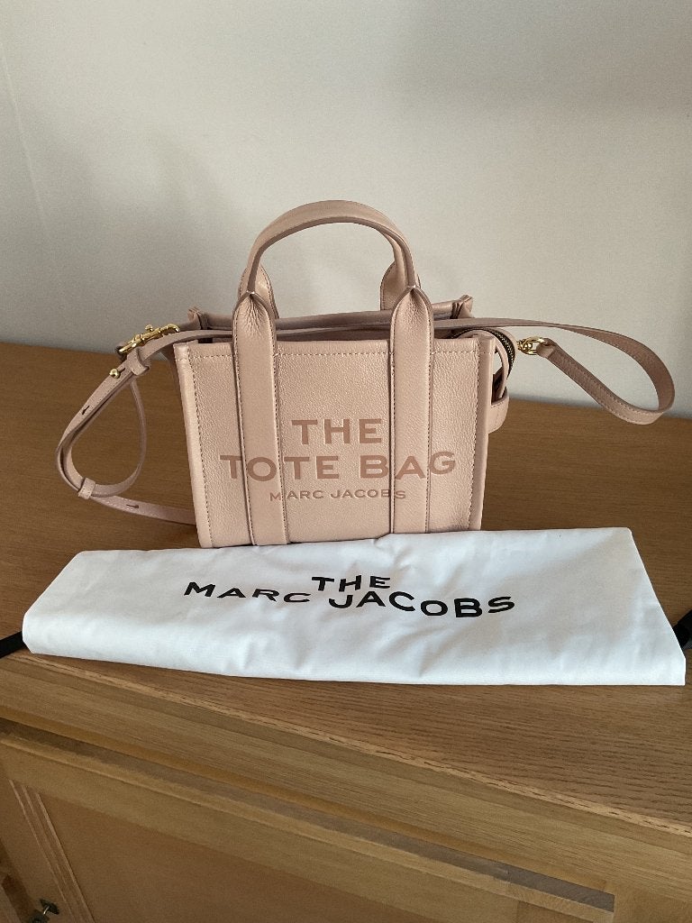 Marc Jacobs tote bag, Bijoux, Sacs & Beauté, Sacs | Sacs Femme, Enlèvement ou Envoi, Comme neuf, Rose