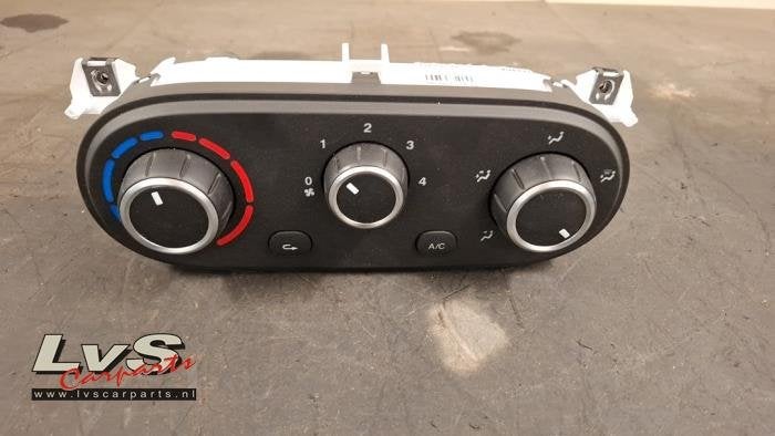 Panneau de commandes chauffage d'un Iveco New Daily, -, 3 mois de garantie, Utilisé, Autres marques automobiles