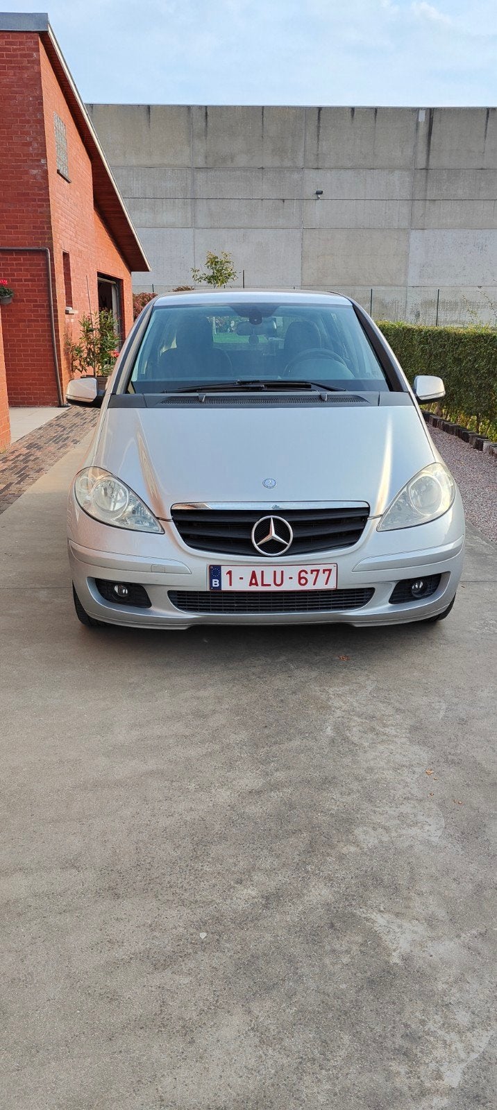 Mercedes a180 bwjaar 2012, Auto's, 5 deurs, Particulier, Zilver of Grijs, Handgeschakeld