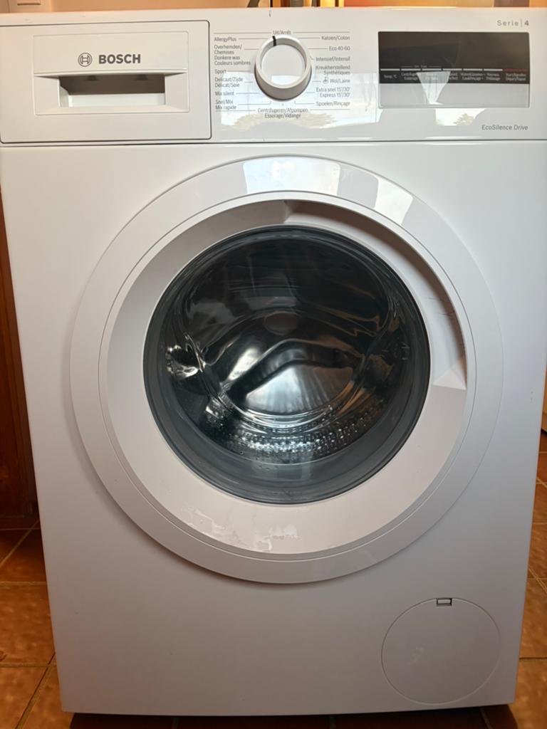 Wasmachine Bosch 8kg zo goed als nieuw, Elektronische apparatuur, Ophalen, Zo goed als nieuw