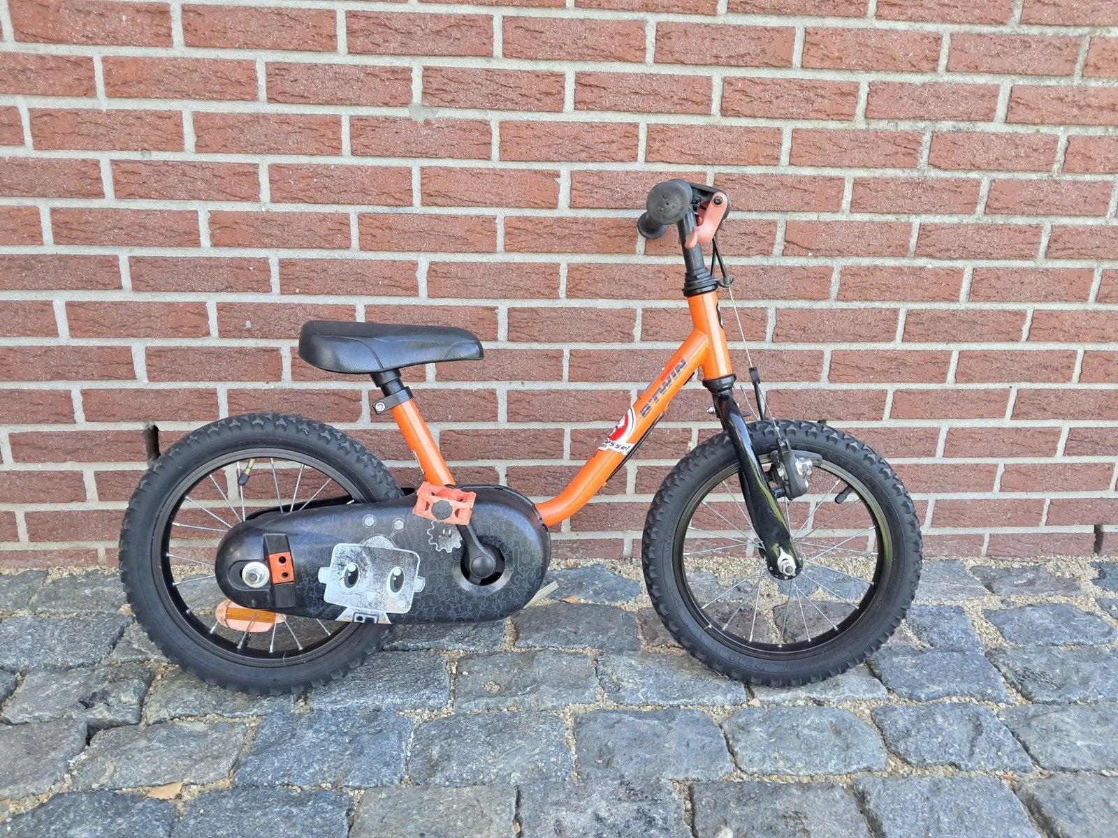 kinderfiets B Twin 14 inch, Fietsen en Brommers, Ophalen, Gebruikt, Velgrem, Minder dan 16 inch