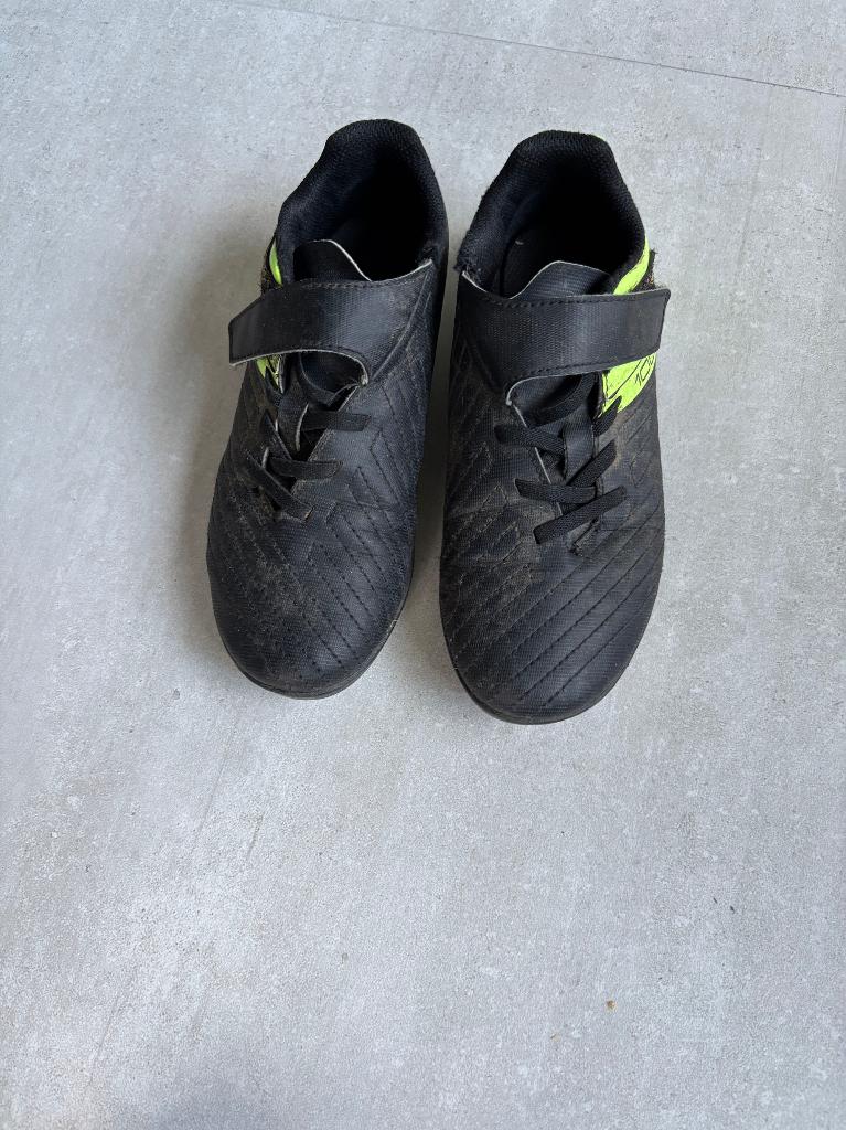 Voetbalschoenen Maat 33, Sport en Fitness, Voetbal, Ophalen, Gebruikt, Schoenen