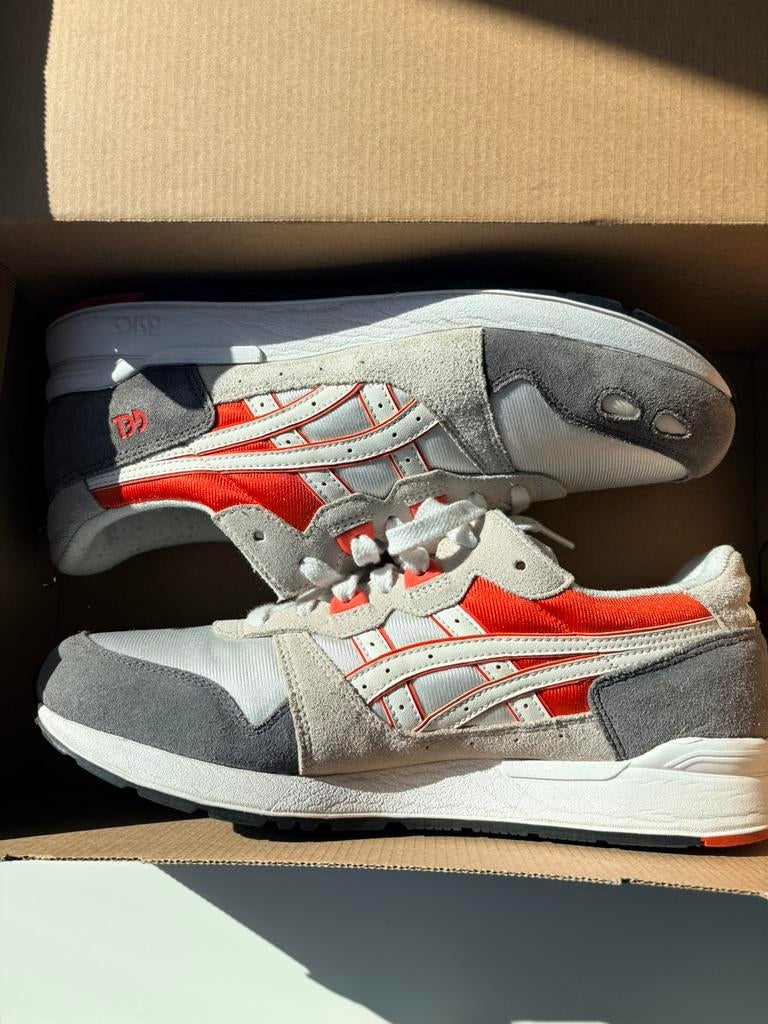 Asics, Enlèvement, Porté, Autres couleurs, Baskets