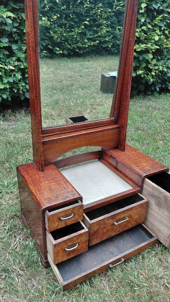 Oosters vanity cabinet, Ophalen