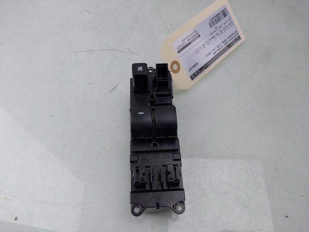 RAAMSCHAKELAAR Mitsubishi Space Star (A0) (|8608A330|), Gebruikt, Info@mitsubishi-motors.de, MITSUBISHI, Mitsubishi