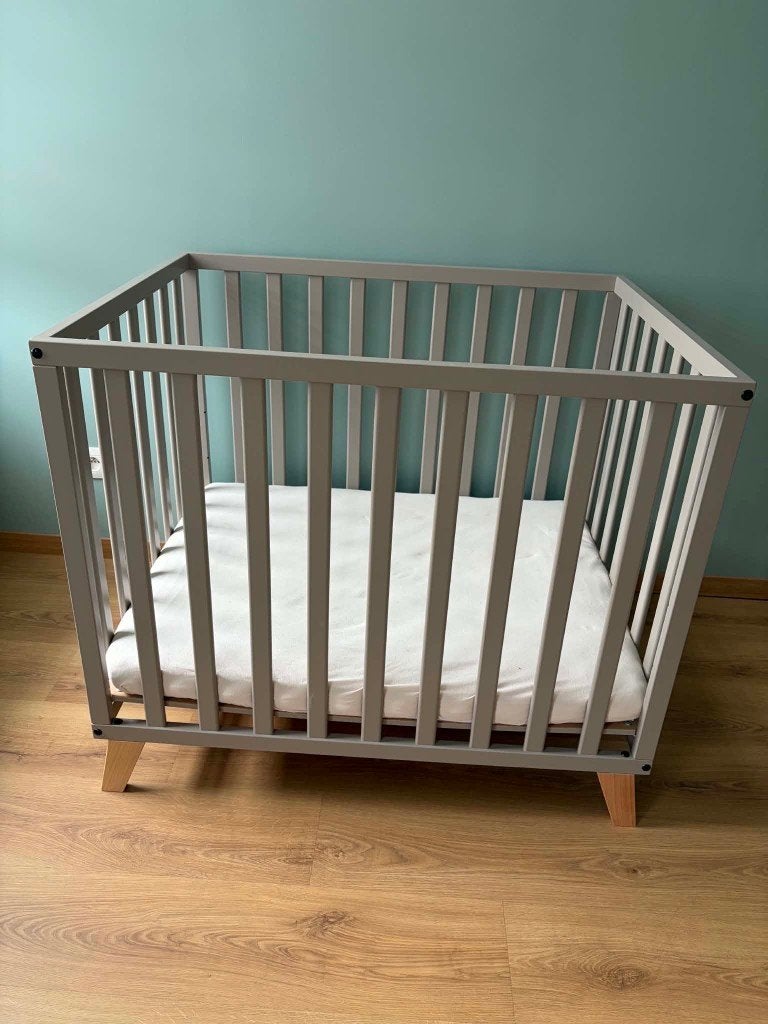 Parc bébé plus matelas, très peut servi, Enfants & Bébés, Parcs, Enlèvement, Comme neuf, Rectangulaire