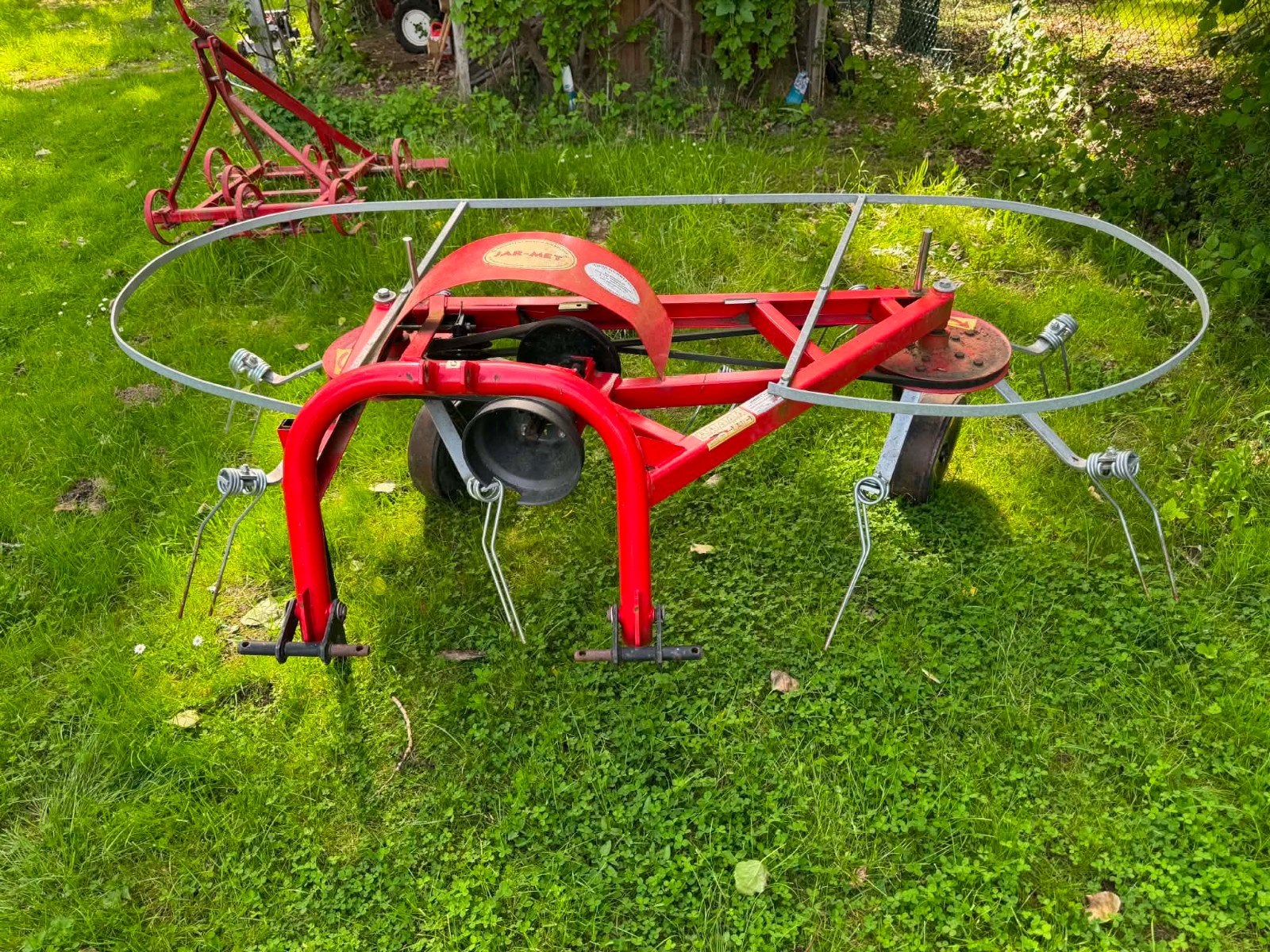 Hooikeerder minitractor, Ophalen
