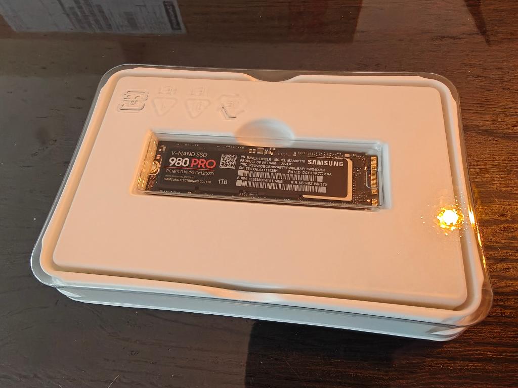 Samsung 980 Pro NVMe M.2 SSD (1TB), Informatique & Logiciels, Disques durs, Neuf, SSD, Interne, Desktop