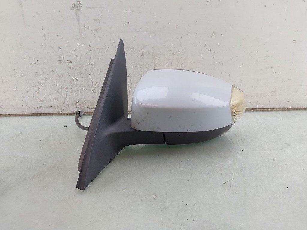 SPIEGEL LINKS Ford S-Max (GBW) (|1777051|6M2117683AGL|), Gebruikt, Henry-Ford-Straße  1
50735  Köln, DE, Ford-Werke GmbH, Kunden@ford.com