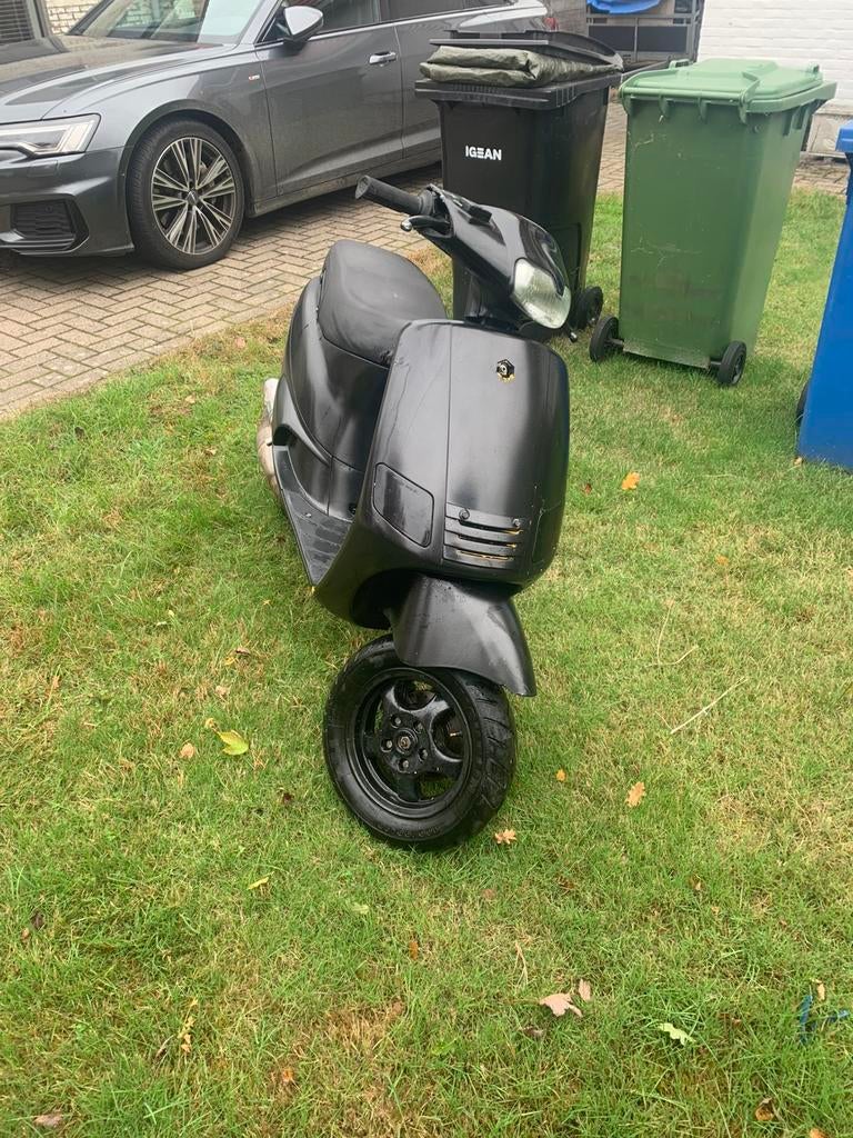 Zip Type 3, Zip, 49 cm³, Classe B (45 km/h), Enlèvement