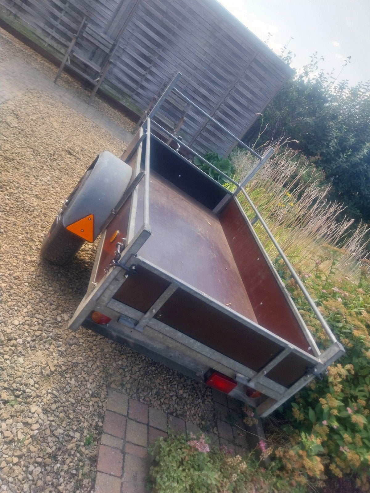 Aanhangwagen te koop, Enlèvement