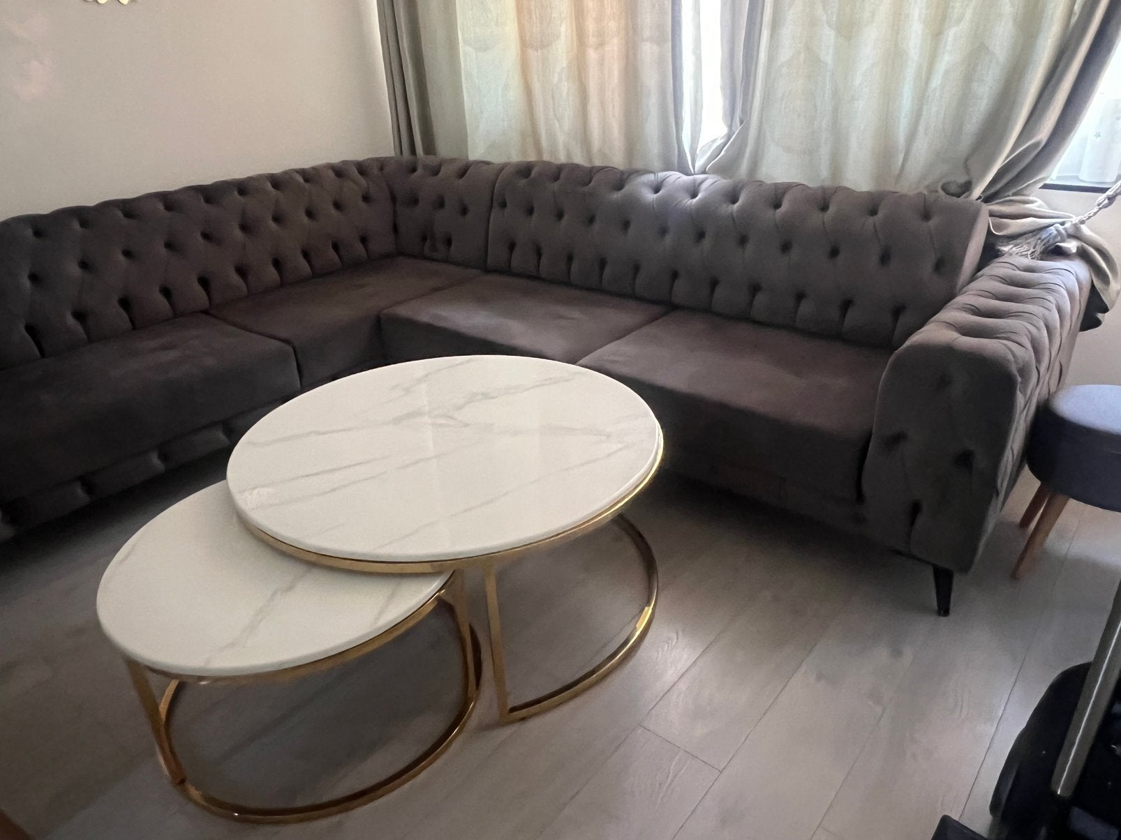 Table basse, Enlèvement, Utilisé