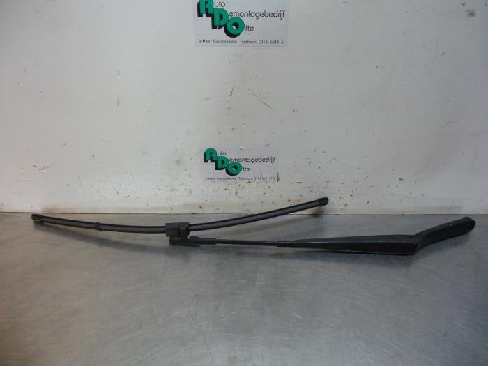 Ruitenwisserarm voor van een Volkswagen Golf (Golf 04-), Gebruikt, -, Volkswagen, -