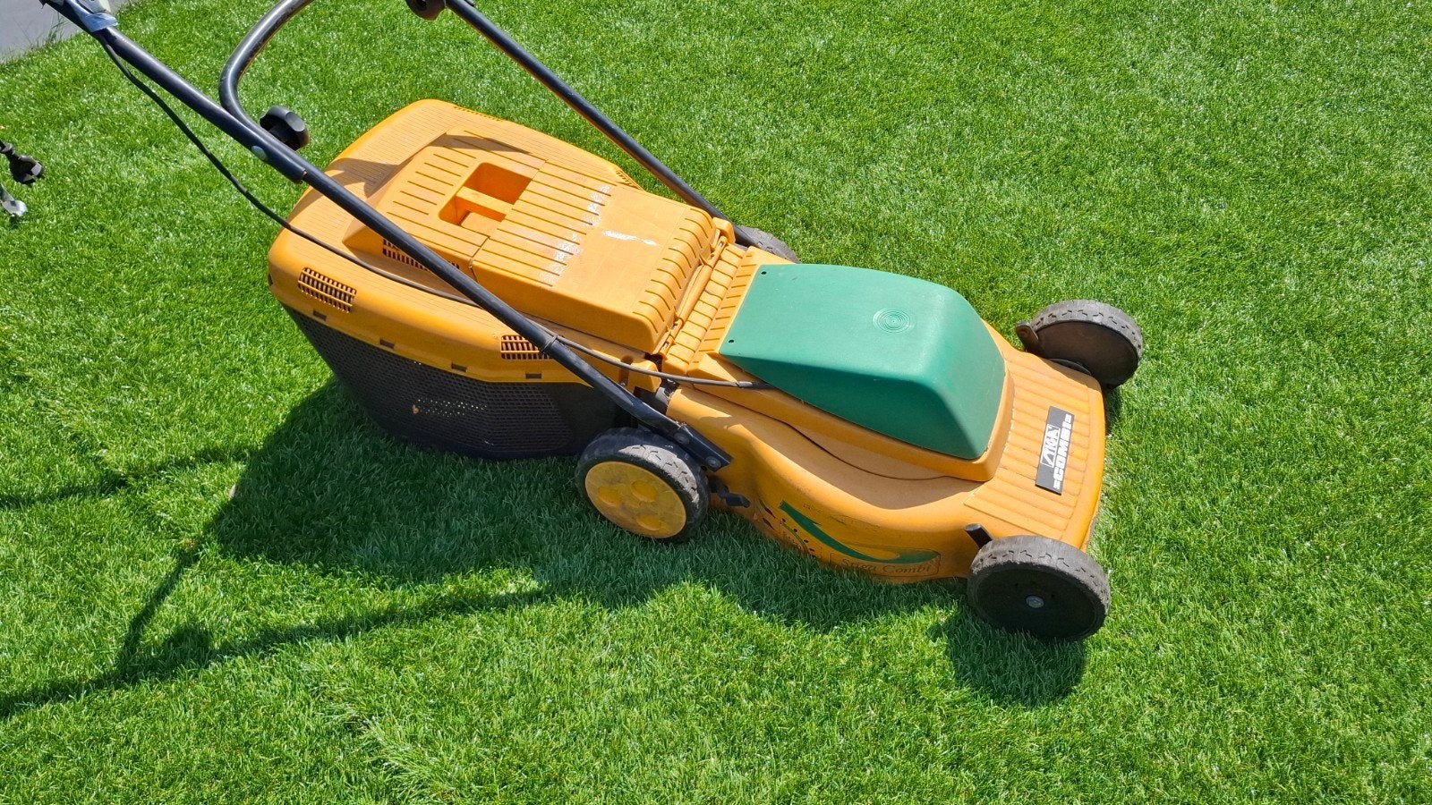 Stiga elektrische grasmaaier breed maaibereik, Ophalen, 40 t/m 49 cm, Elektrische grasmaaier, Stiga