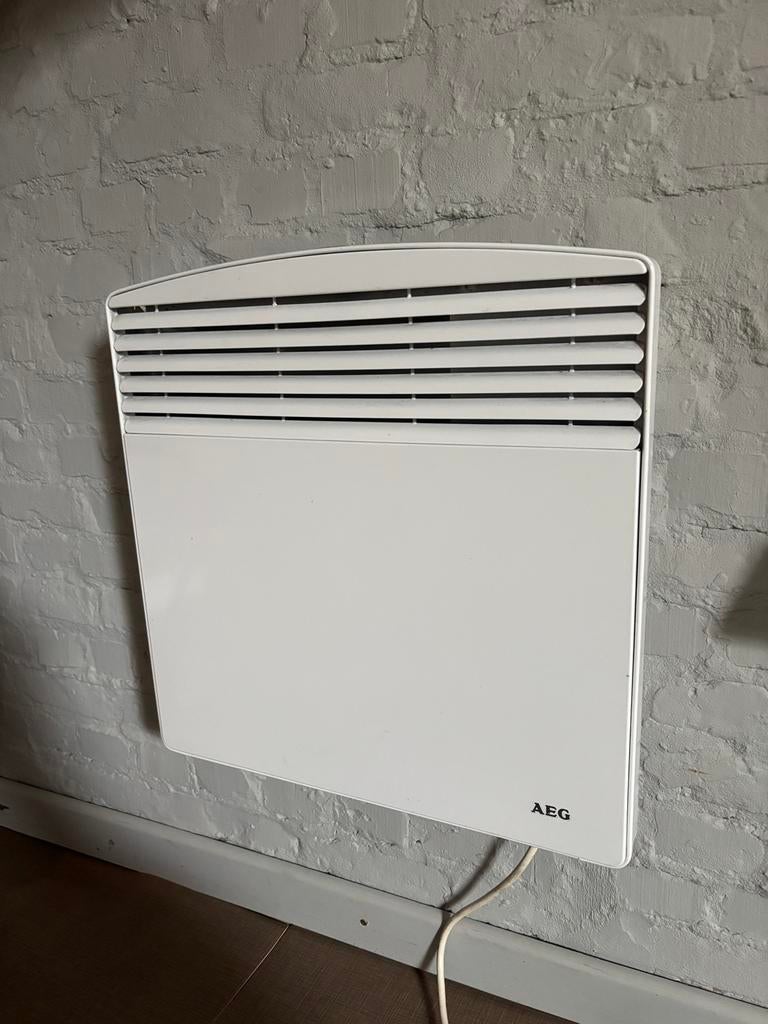 Aeg bijzet verwarming, Doe-het-zelf en Bouw, Ophalen, Zo goed als nieuw