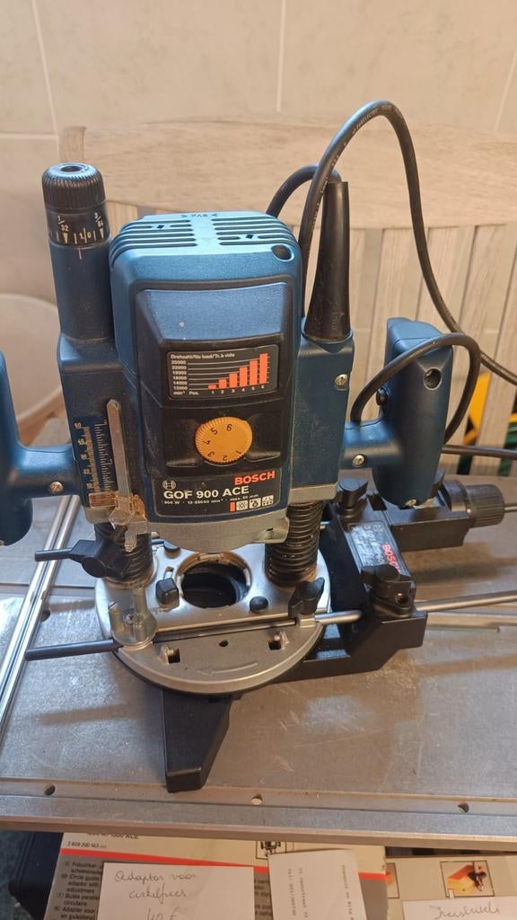 Bovenfrees Bosch, Doe-het-zelf en Bouw, Ophalen, Bovenfrees