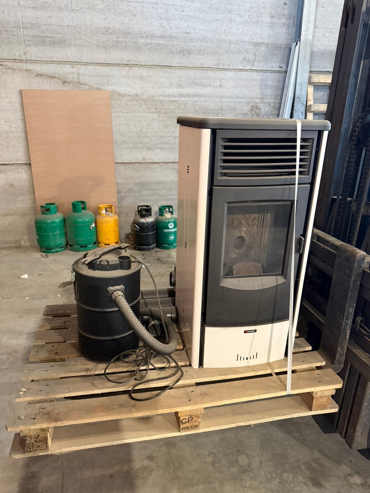 Piaeztta Pellet kachel superior cleo, Enlèvement, Utilisé