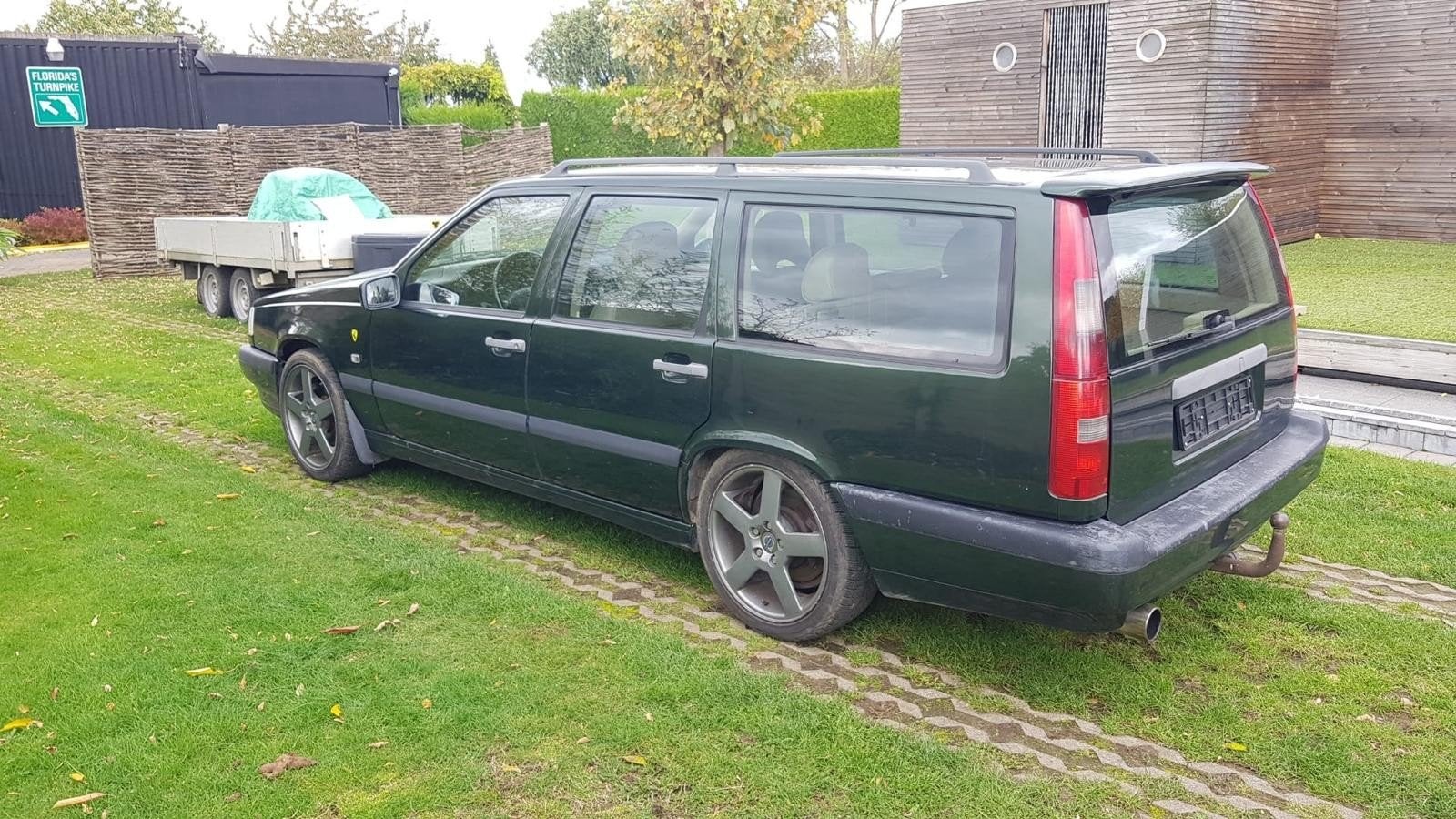 volvo 850 t5 van 1995. programmeerbare turbo, Voorwielaandrijving, Beige, 2300 cc, Leder