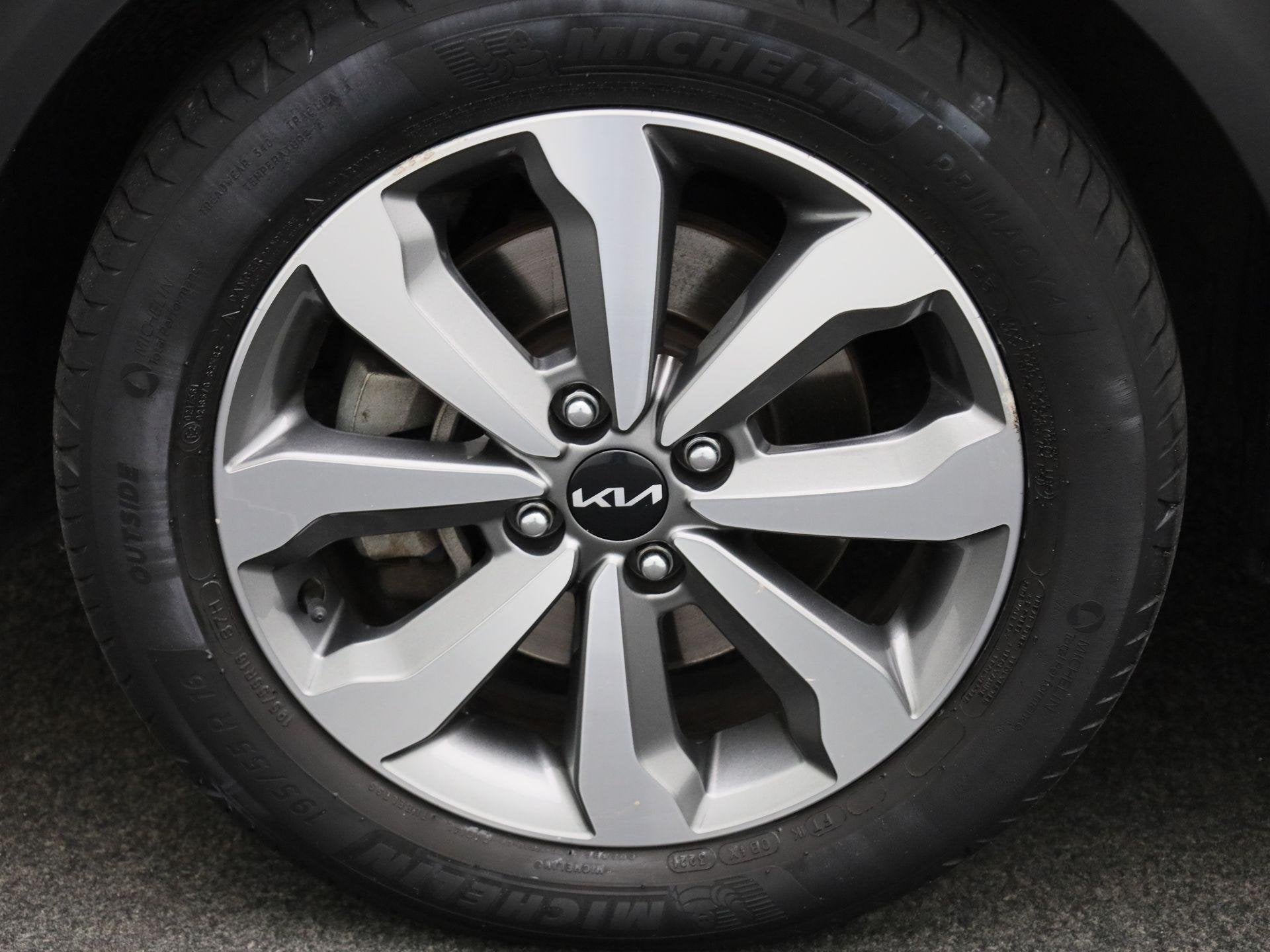 Kia Stonic Urban Edition 1.2 ISG, Autos, 1197 cm³, 1145 kg, 4 portes, Entreprise