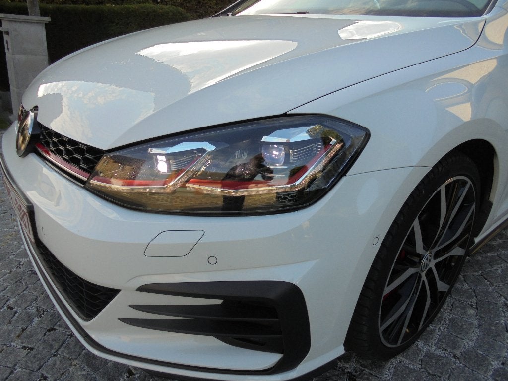VW GOLF GTI 245pk /PANO/GR. NAVI/ 19" ALU VELGEN/DYNAUDIO!!!, Auto's, Stof, Euro 6, 4 cilinders, 5 deurs