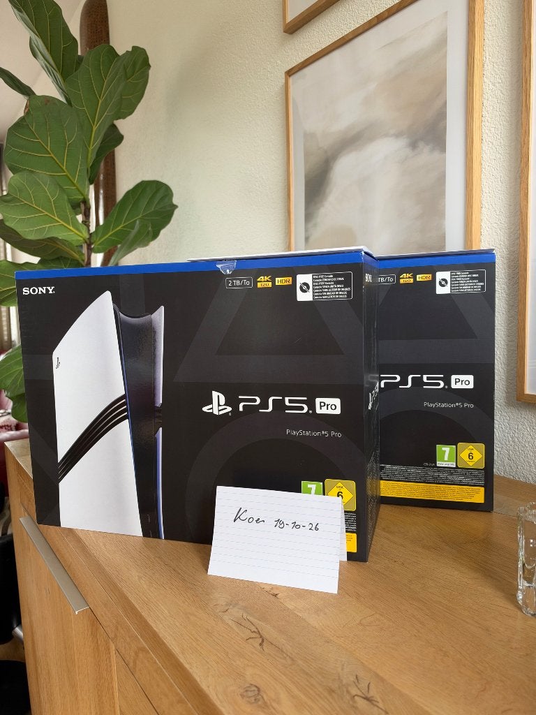 PlayStation 5 Pro 2 To - NEUVE & SCELLÉE - Disponible, Enlèvement ou Envoi, Neuf, Playstation 5