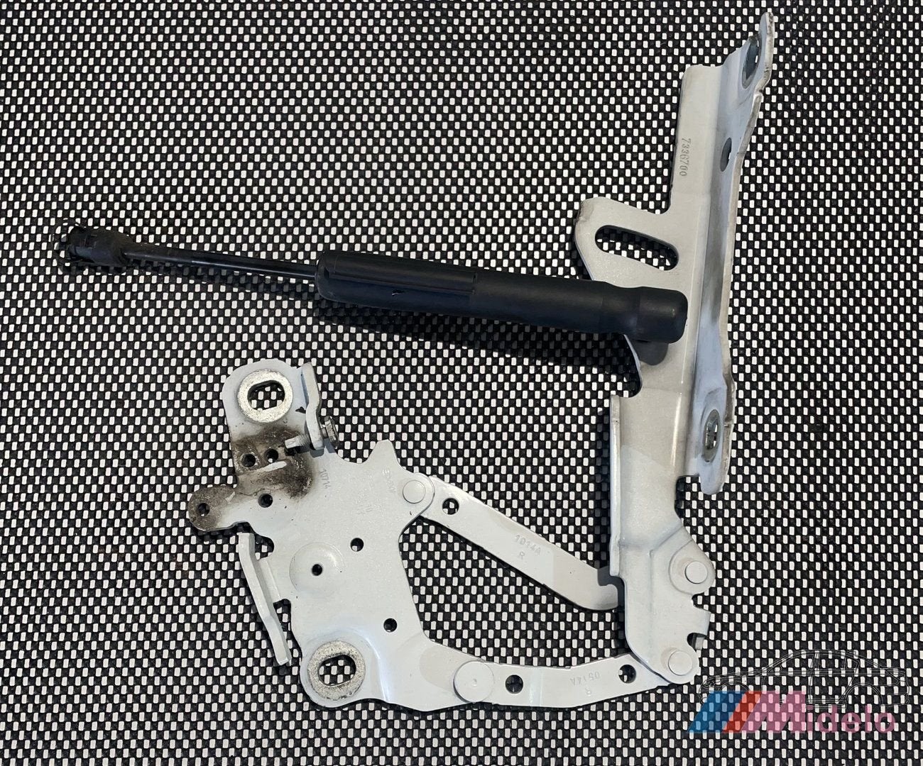 BMW F31 MOTORKAP SCHARNIER RECHTS 13989610, Auto-onderdelen, Gebruikt, -, -, Ophalen of Verzenden