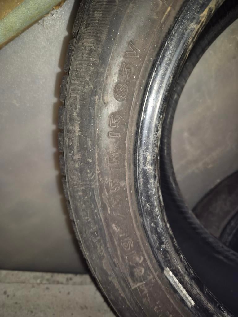 Kia Rio Zomerbanden set 1paar 195/55 R 15 85V zonder velg, Enlèvement