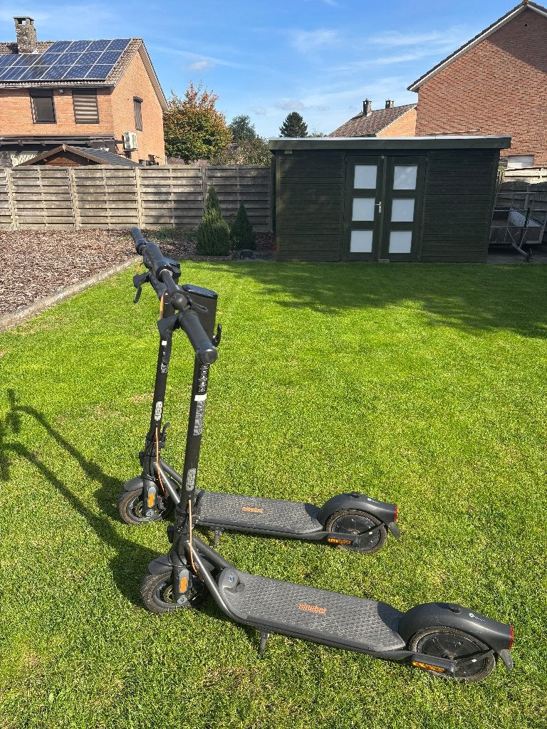 Ninebot KickScooter F2 Plus (Segway) – Nette staat, Fietsen en Brommers, Ophalen, Gebruikt, Elektrische step (E-scooter), Segway-Ninebot