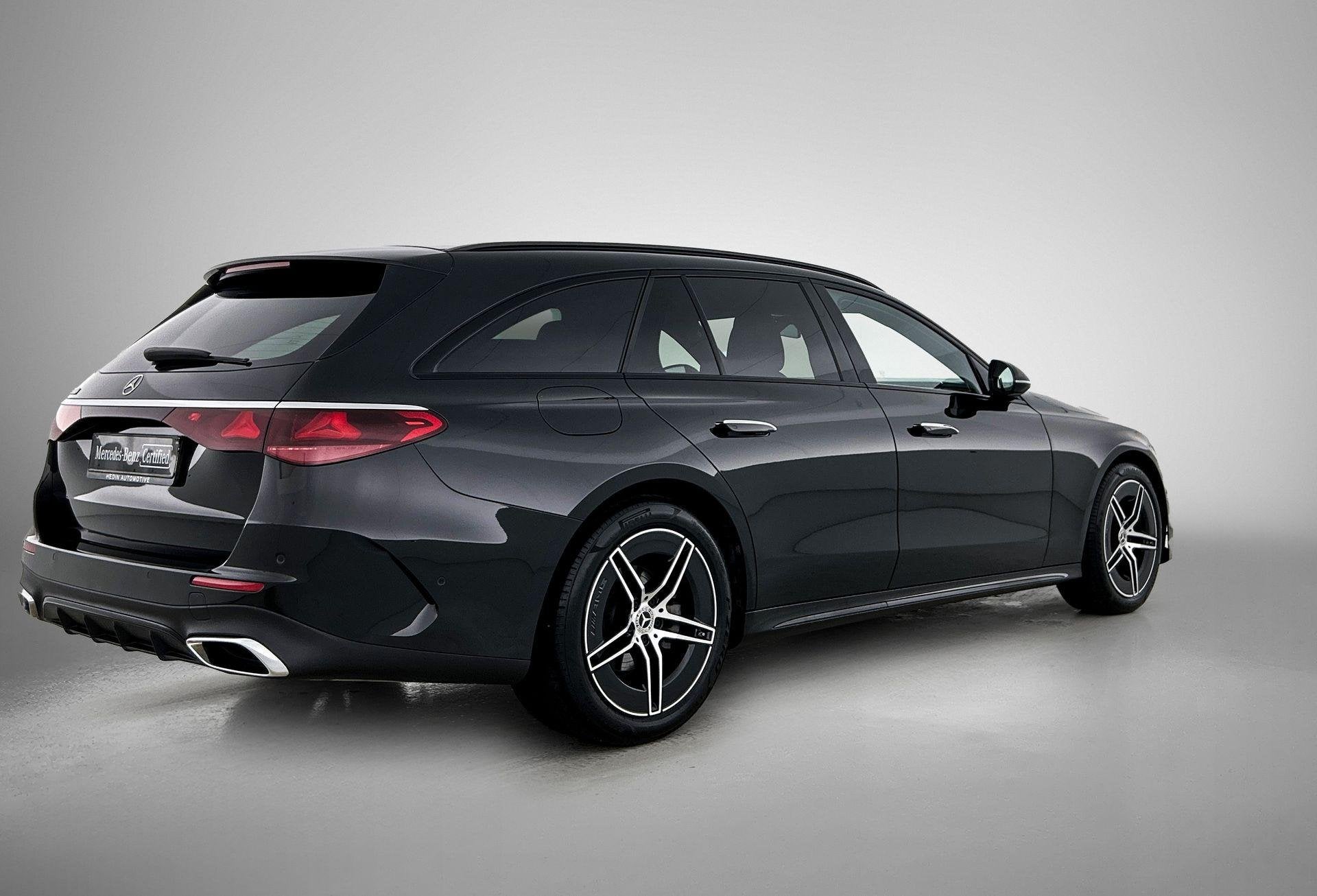 Mercedes-Benz E-Klasse 200 Break AMG Line Night Pack | Distr, Autos, Entreprise, 1905 kg, Entretenue par le concessionnaire, https://public.car-pass.be/vhr/f4c9e27d-2bfe-4199-b8c2-1d9aba92b8a8