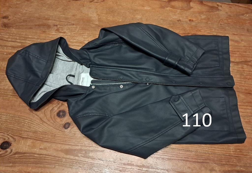 Jas Jongen Maat 110 en 116 (prijzen tussen 10 en 20 euro), Ophalen of Verzenden, Zo goed als nieuw, Jongen, Jas