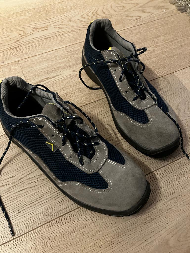 Chaussure de securité pointure 43 delta plus ASTI S1PS SR, Enlèvement, Comme neuf
