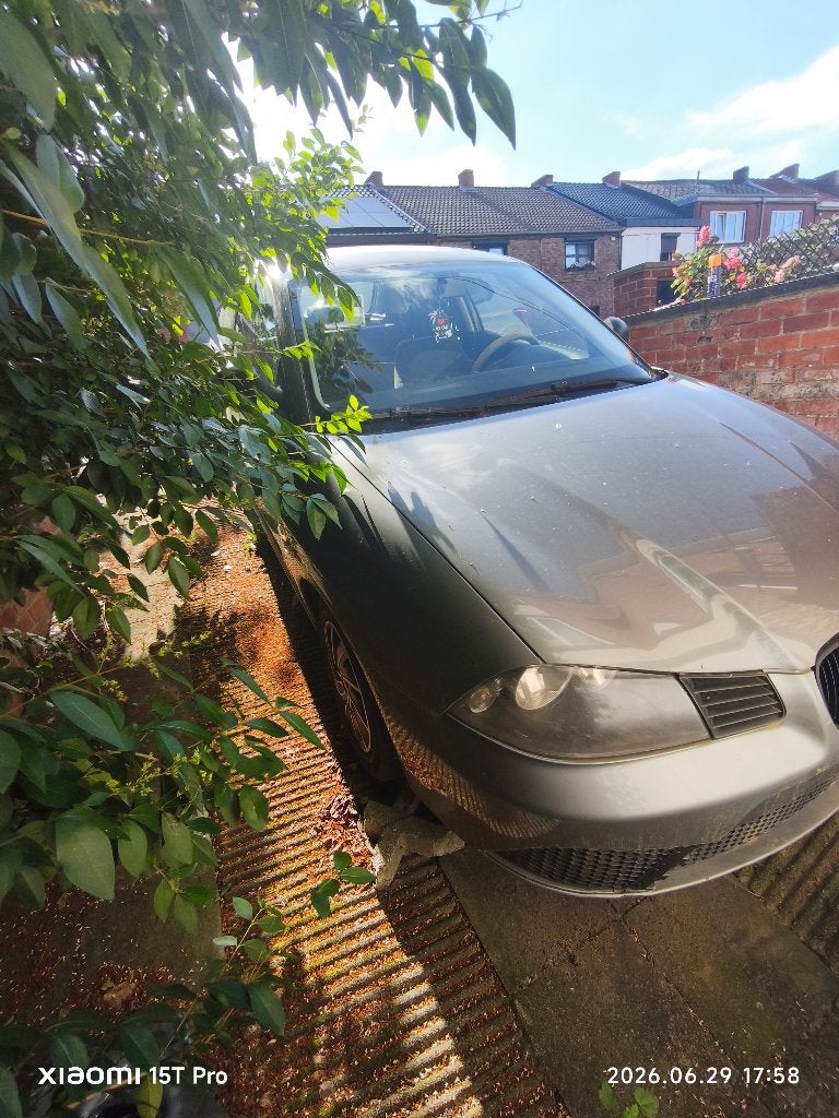 SEAT Ibiza 6L 1.4 TDI 80 ch - Projet / À remettre en état, Auto's, Seat, Voorwielaandrijving, Stof, Zwart, Ibiza
