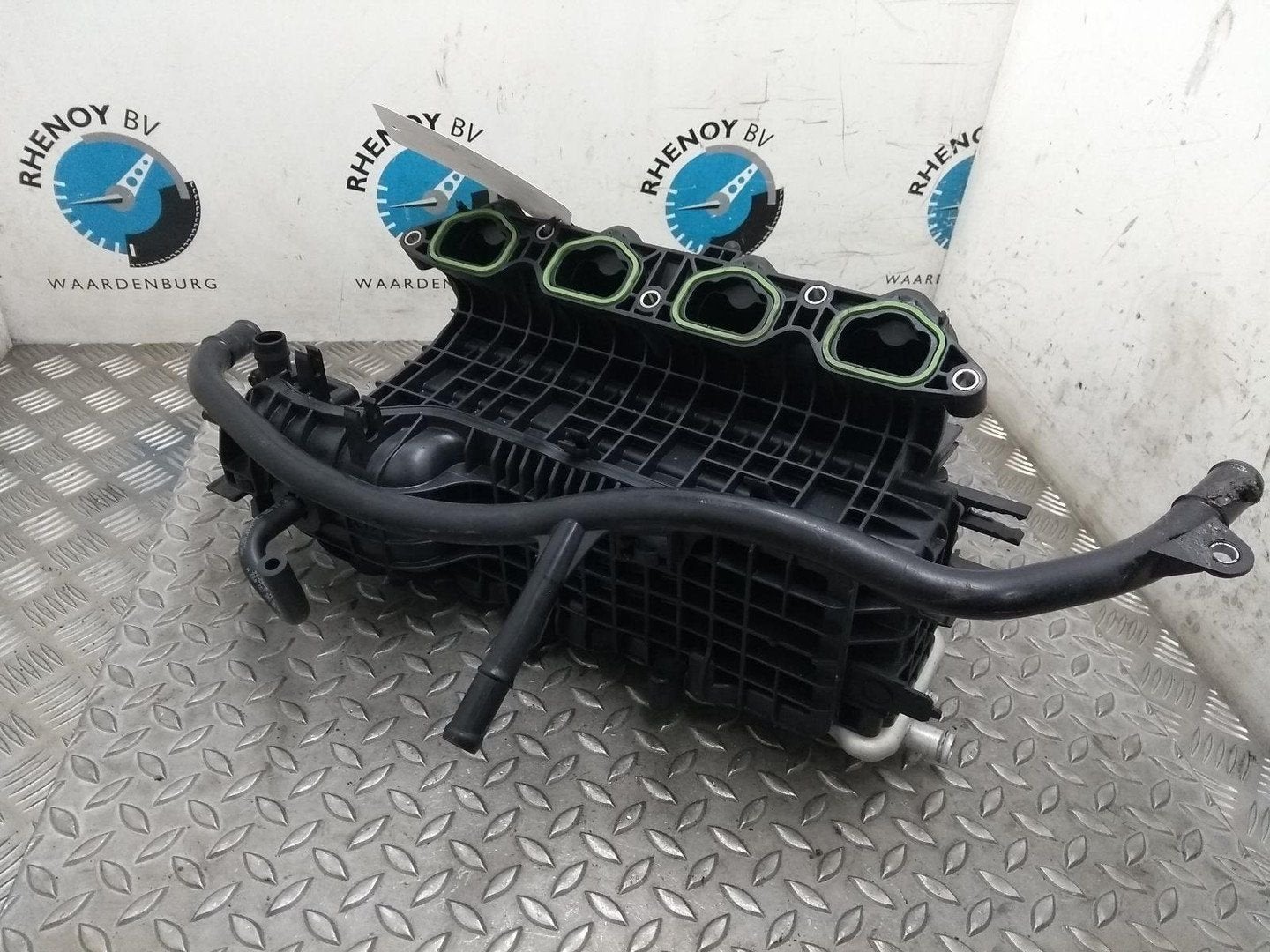 VOLKSWAGEN GOLF INLAAT SPRUITSTUK 2018, Ophalen of Verzenden, Gebruikt, ARN erkend