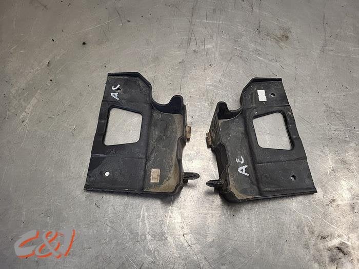 Support pare-chocs arrière gauche d'un Volkswagen Transport, Volkswagen, -, 3 mois de garantie, Utilisé