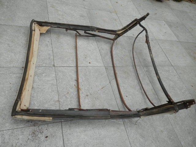 Châssis supérieur VW Beetle Cabrio 1500 ou 1302, Enlèvement