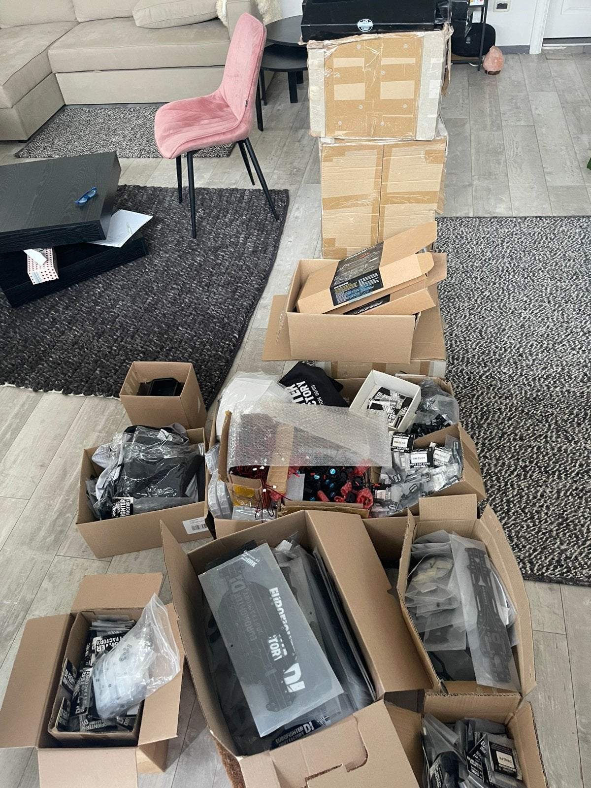Vendez d'anciennes conversions Rc Drift pour Yokomo, Articles professionnels, Stock & Retail | Stocks, Enlèvement ou Envoi, Autre catégorie