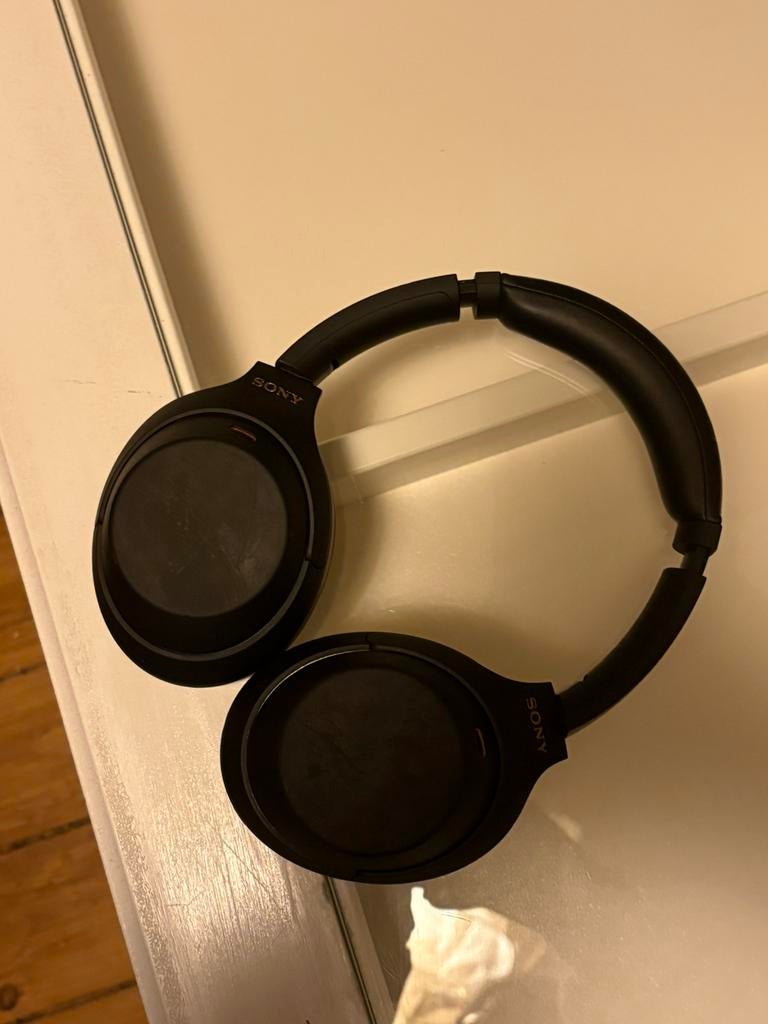 Sony hoofdtelefoon met ruisonderdrukking, Audio, Tv en Foto, Hoofdtelefoons, Ophalen, Zo goed als nieuw, Over oor (circumaural)